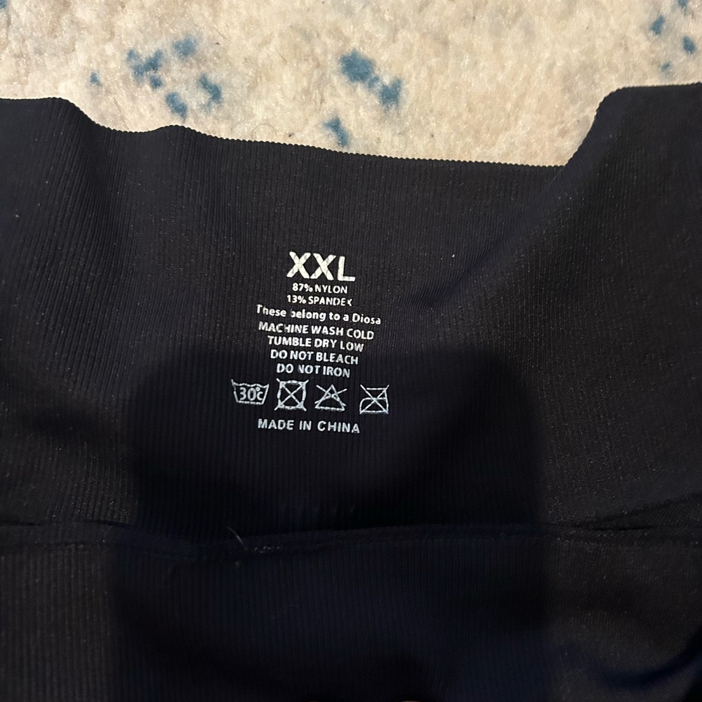 NEW DIOSAFIT SHORTS - Picture 3 of 3